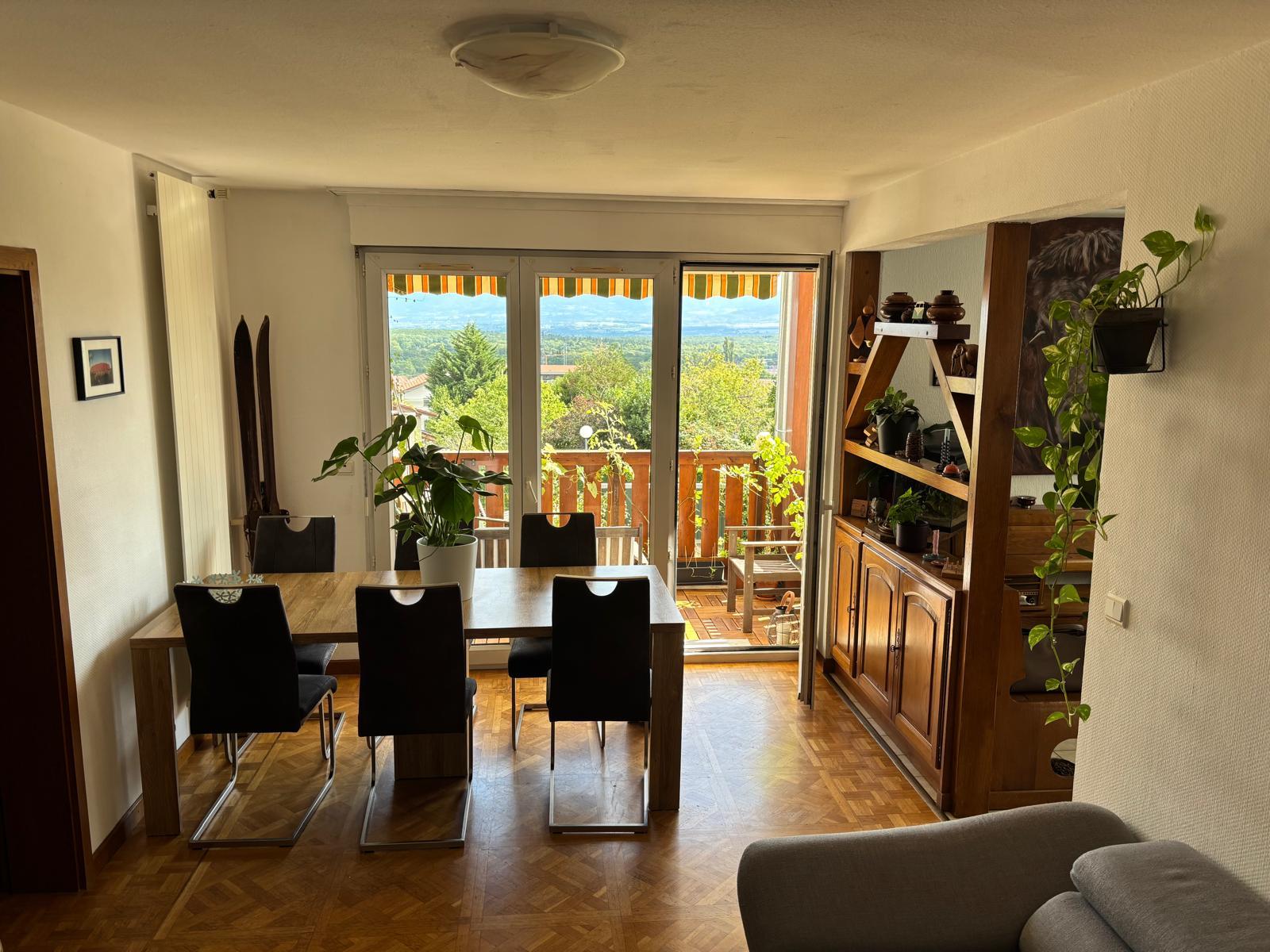 Appartement à Péron