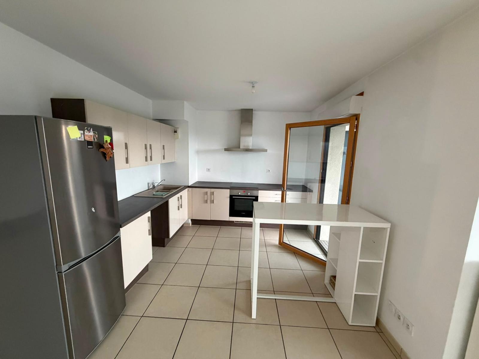 Appartement à Péron